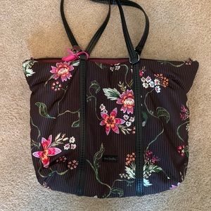 Vera Bradley Shoulder Bag